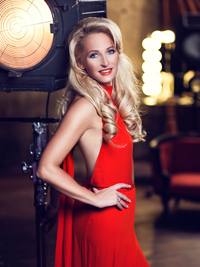 Певица Паола